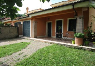 VILLA bifamiliare, Aranova, Fiumicino (cod. EB/1)